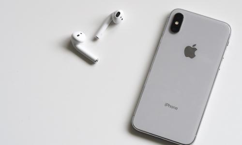 Apple will repair iPhones with third-party batteries